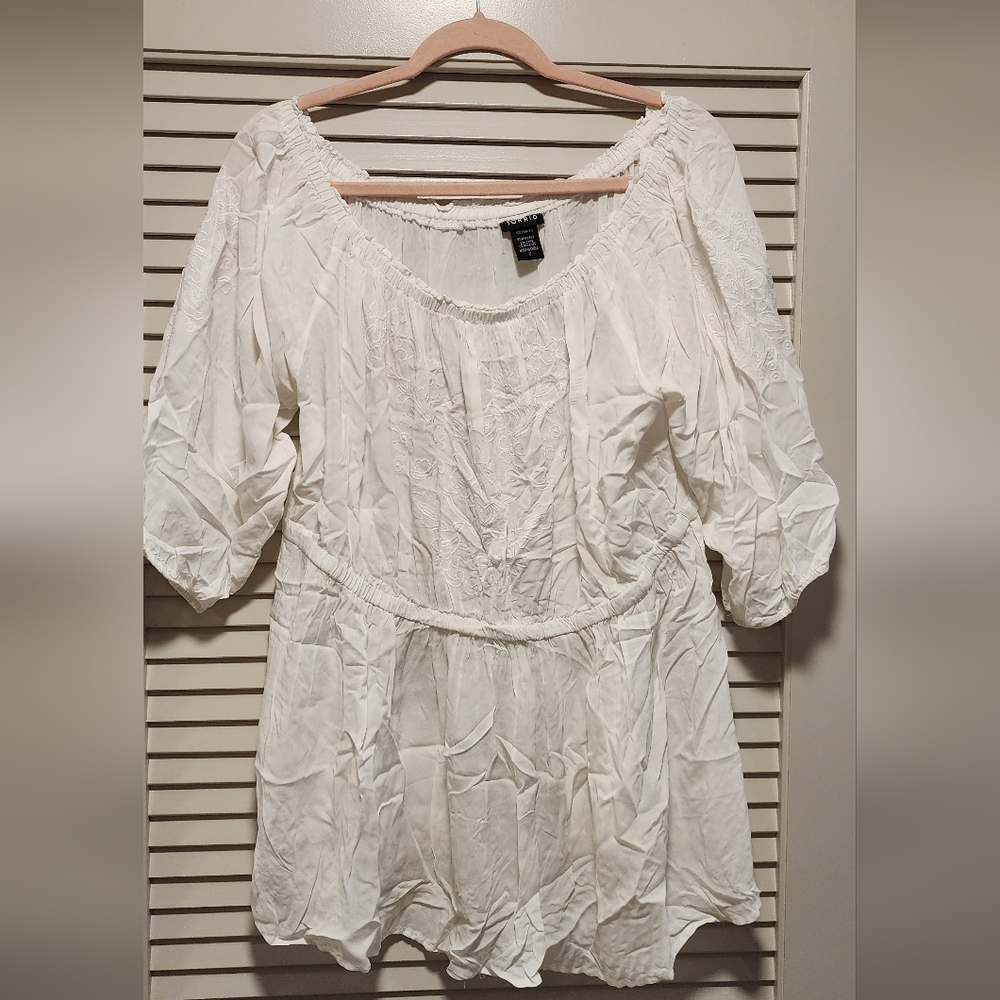 Torrid White Embroidered Blouse